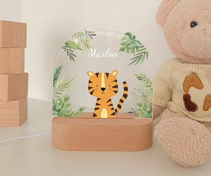 LED Nachtlicht Kinder personalisiert - Frontansicht Tiger Blätter