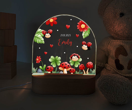 personalisiertes Nachtlicht, Kinder Nachtlampe, Kinderzimmerlampe, Kinderzimmerdeko personalisiert, Geschenk für Kinder, Babygeschenk, LED Nachtlampe für Kinder, Mitbringsel Geschenk Kinder, kleine Geschenke für Kinder, Marienkäfer, Tiere